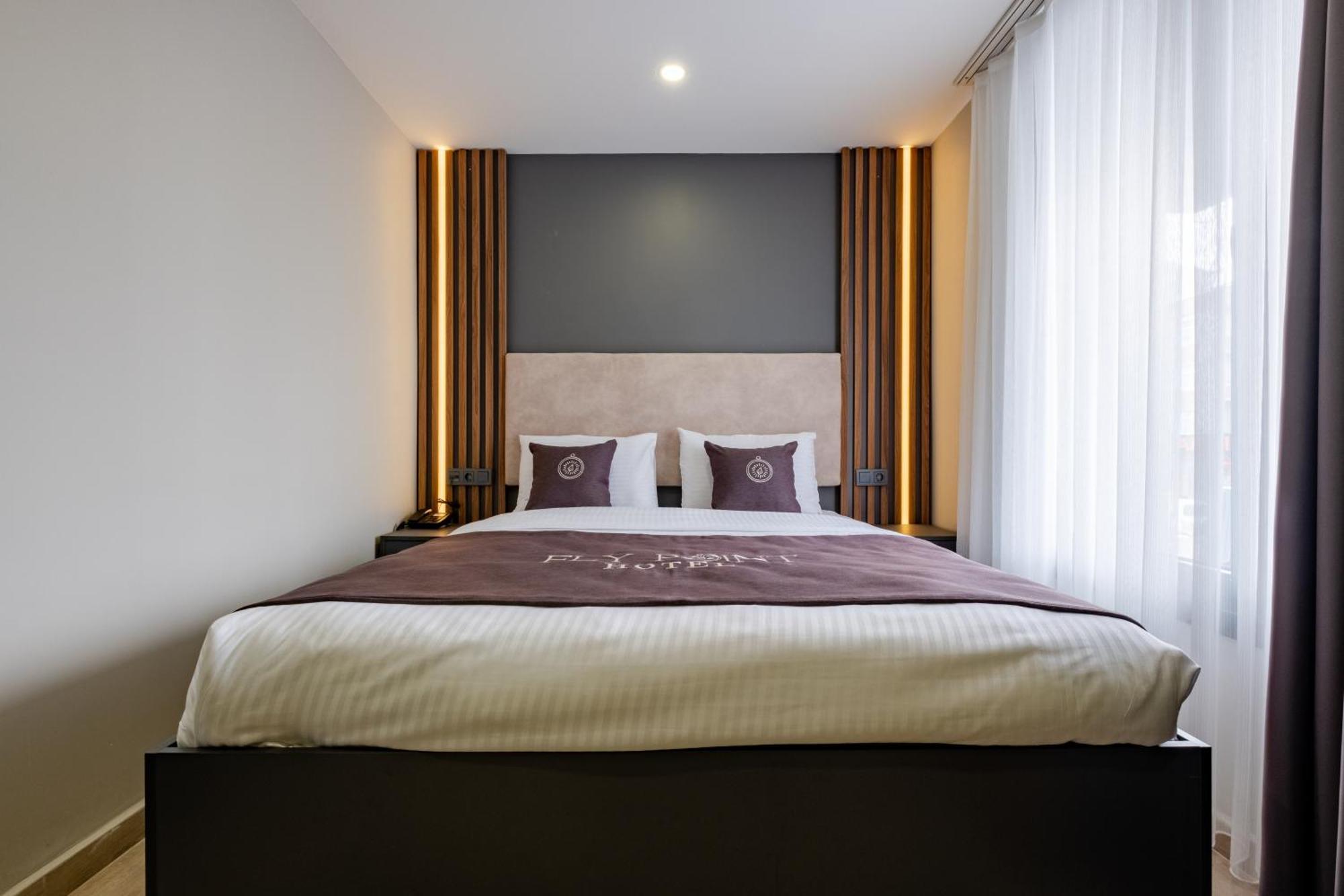 Fly Point Airport Hotel Arnavutkoy Buitenkant foto